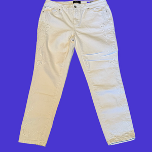 Elegant White Embroidered Women Jeans